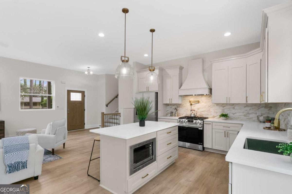 2911 Pine Valley Circle. East Point, GA 30344