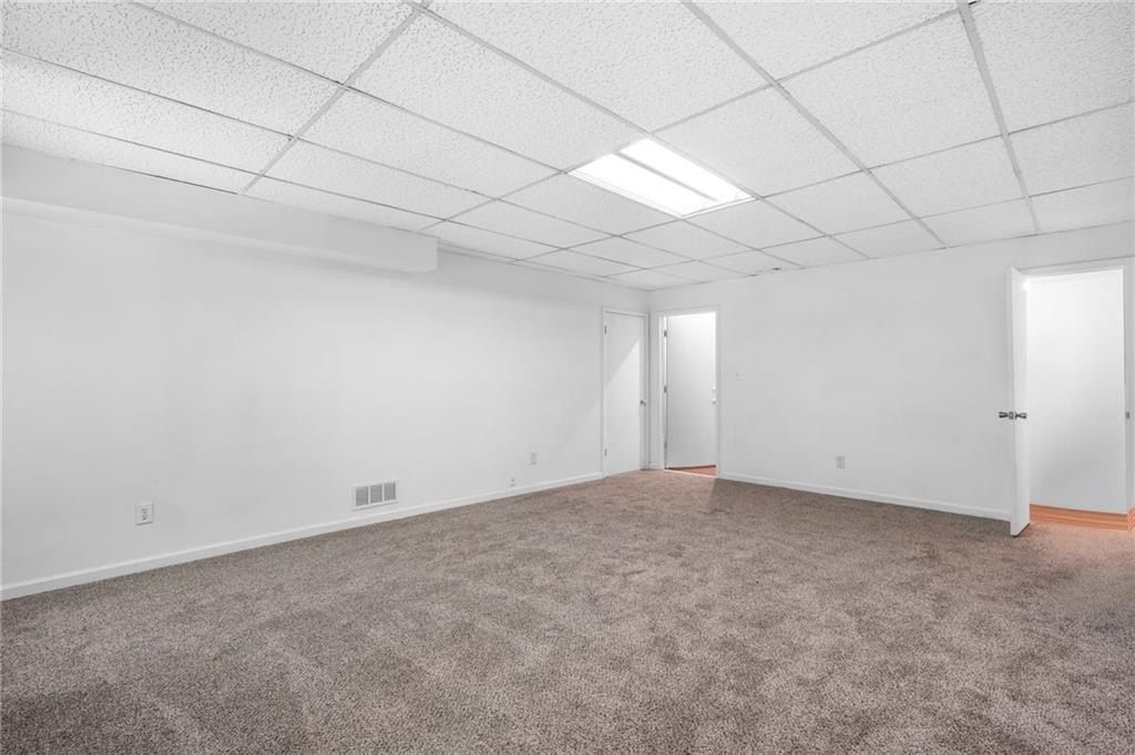 1373 Fairfield Sw Drive. Lilburn, GA 30047