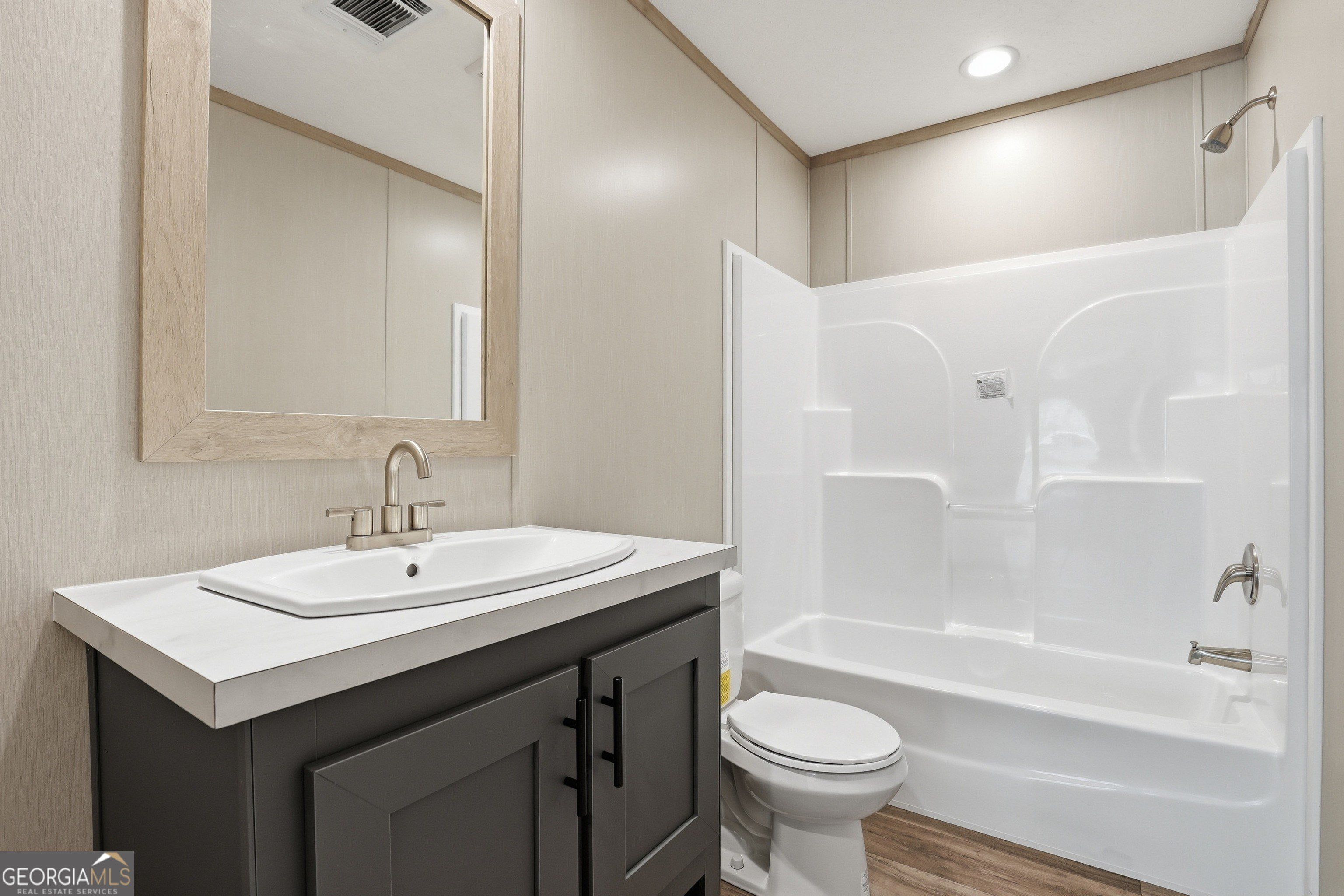 2099 Susie Baker Road Ne. Shellman Bluff, GA 31331