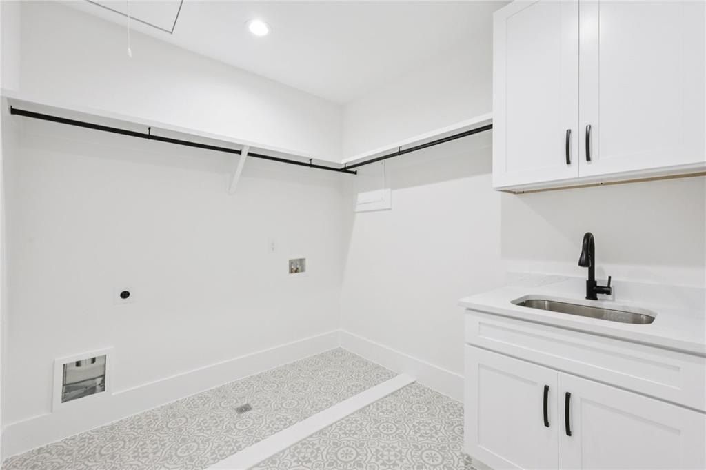 2626 Sardis Way Lot 3. Buford, GA 30519