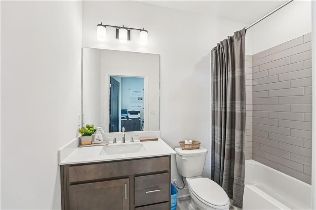 516 Alice Way. Cumming, GA 30040