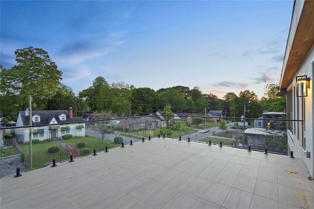 1625 Emerald Avenue Sw. Atlanta, GA 30310