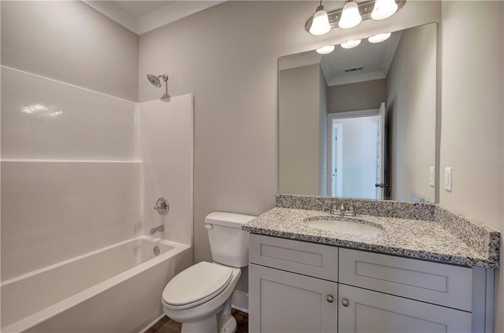 138 Sunflower Circle Ne. Cartersville, GA 30121