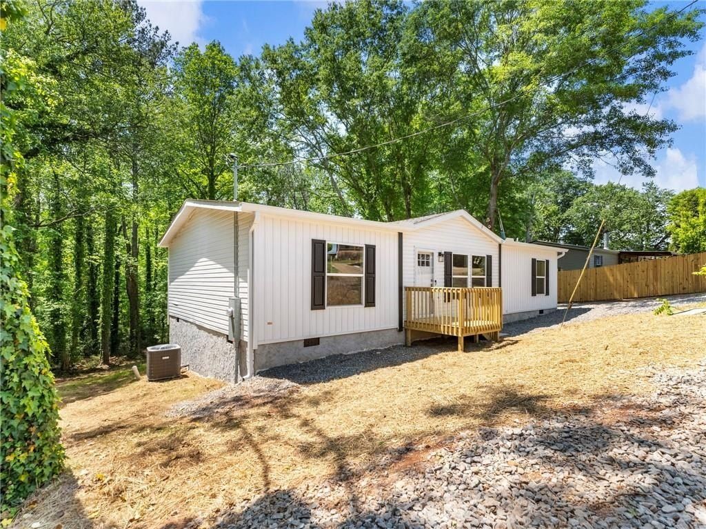 5419 Mountain Lake Terrace. Gainesville, GA 30506