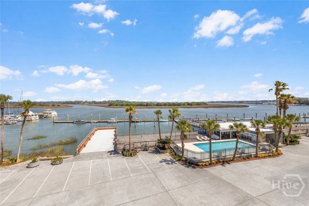 2902 River Drive. Savannah, GA 31404