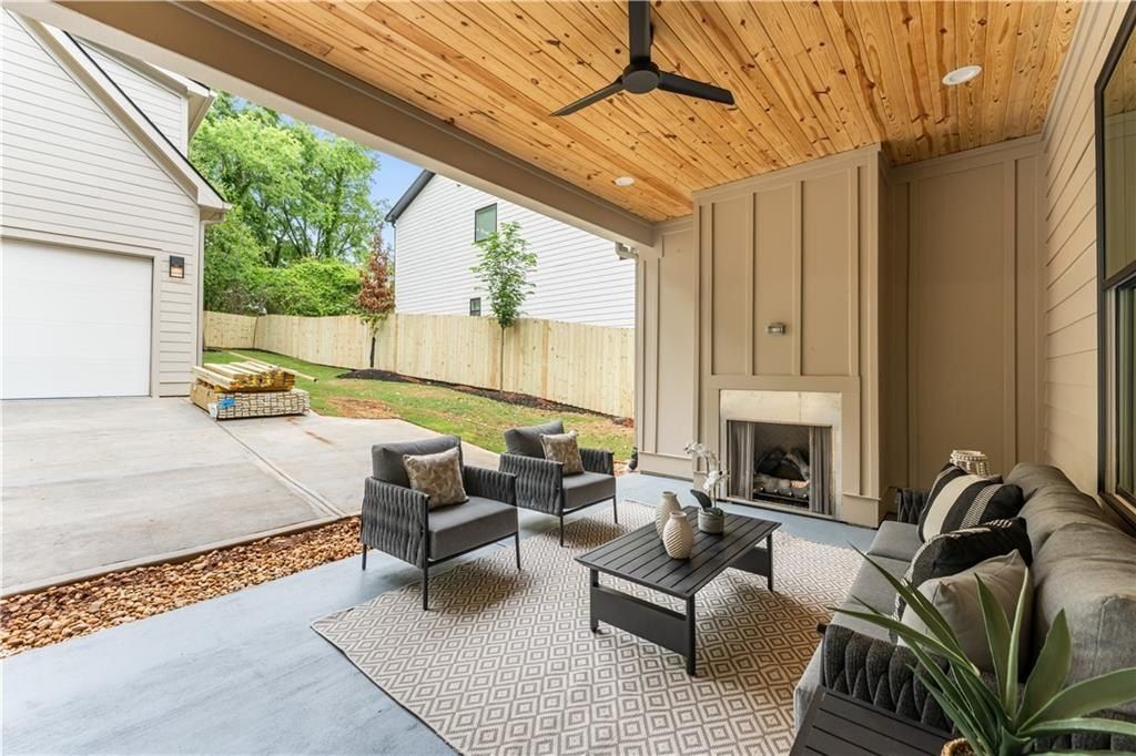 2668 Hosea L Williams Drive Ne. Atlanta, GA 30317