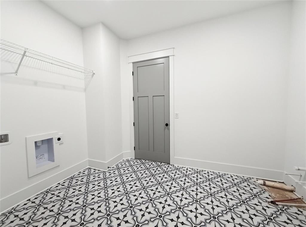 303 Eminence Peak. Rydal, GA 30171