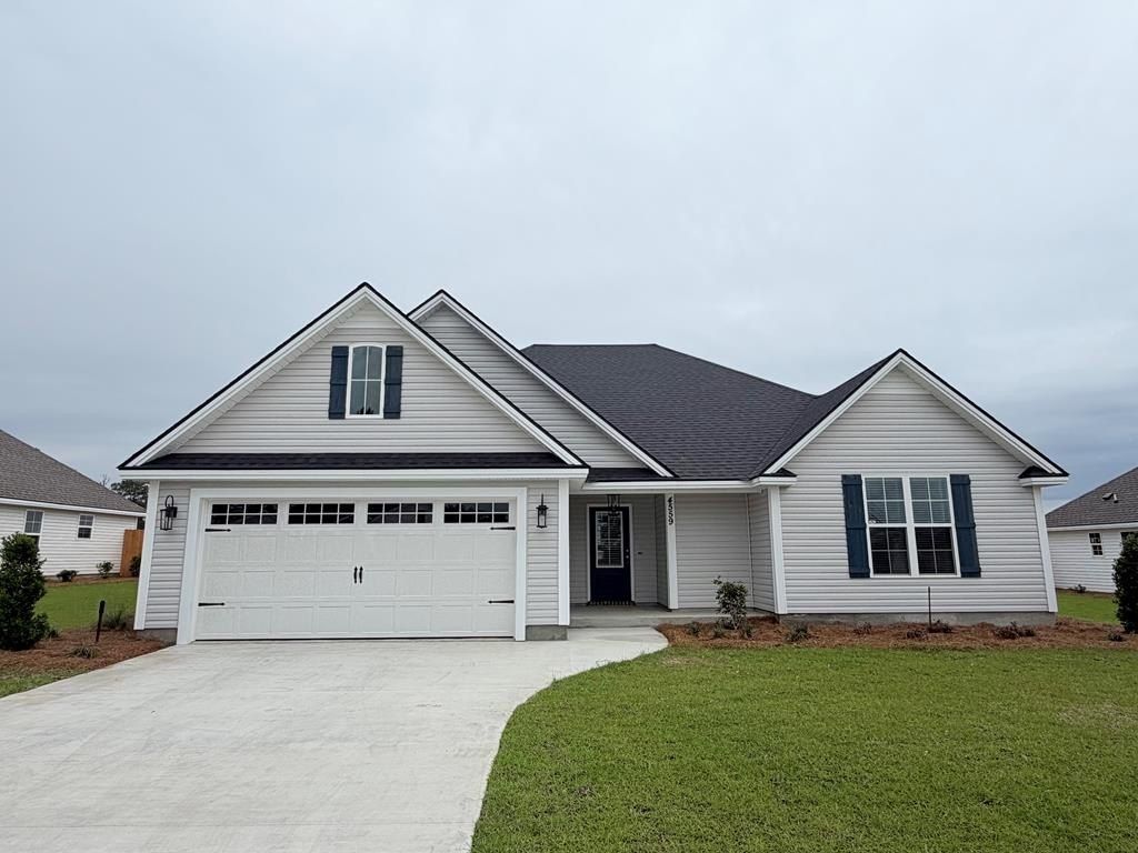 4559 Brinlee Way. Hahira, GA 31632