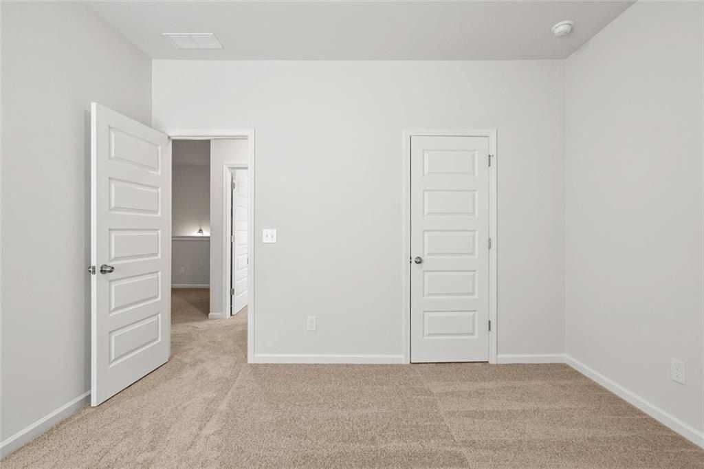 169 Andros Loop. Dalton, GA 30721