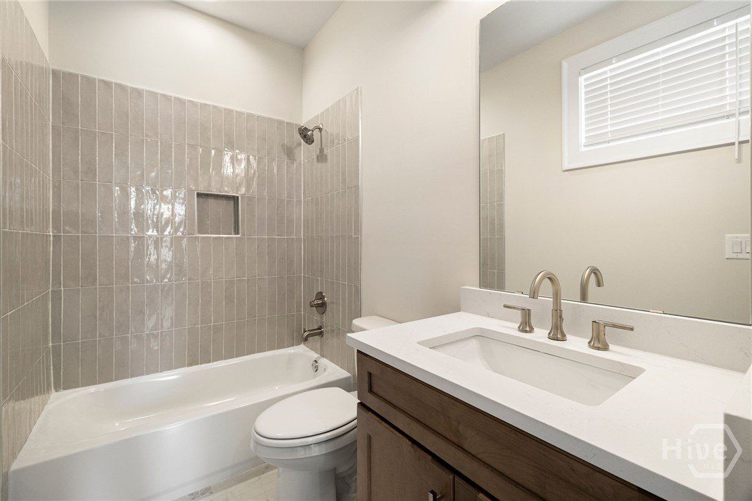 354 Eastern Wharf Avenue. Savannah, GA 31401