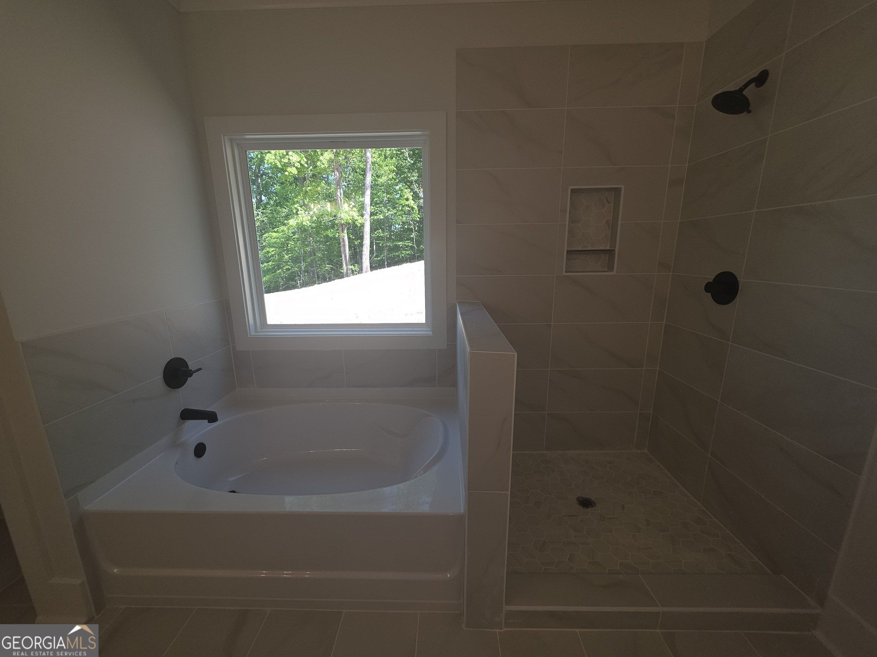 19 Louie Lane. Jefferson, GA 30549