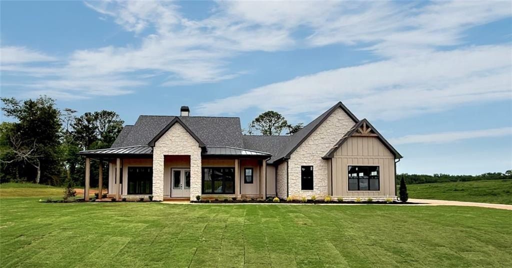 156 Palisade Drive. Rydal, GA 30171