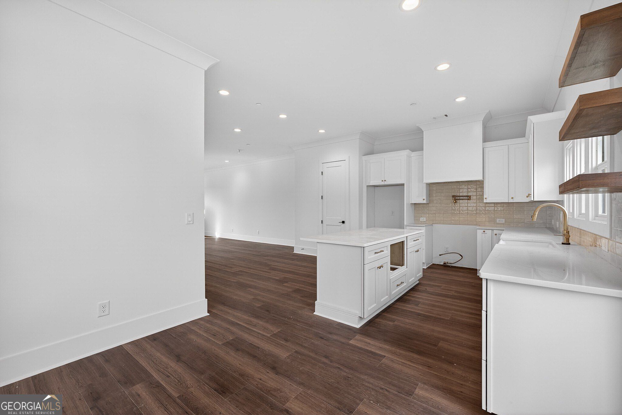 Moonview Lane. Sugar Hill, GA 30518