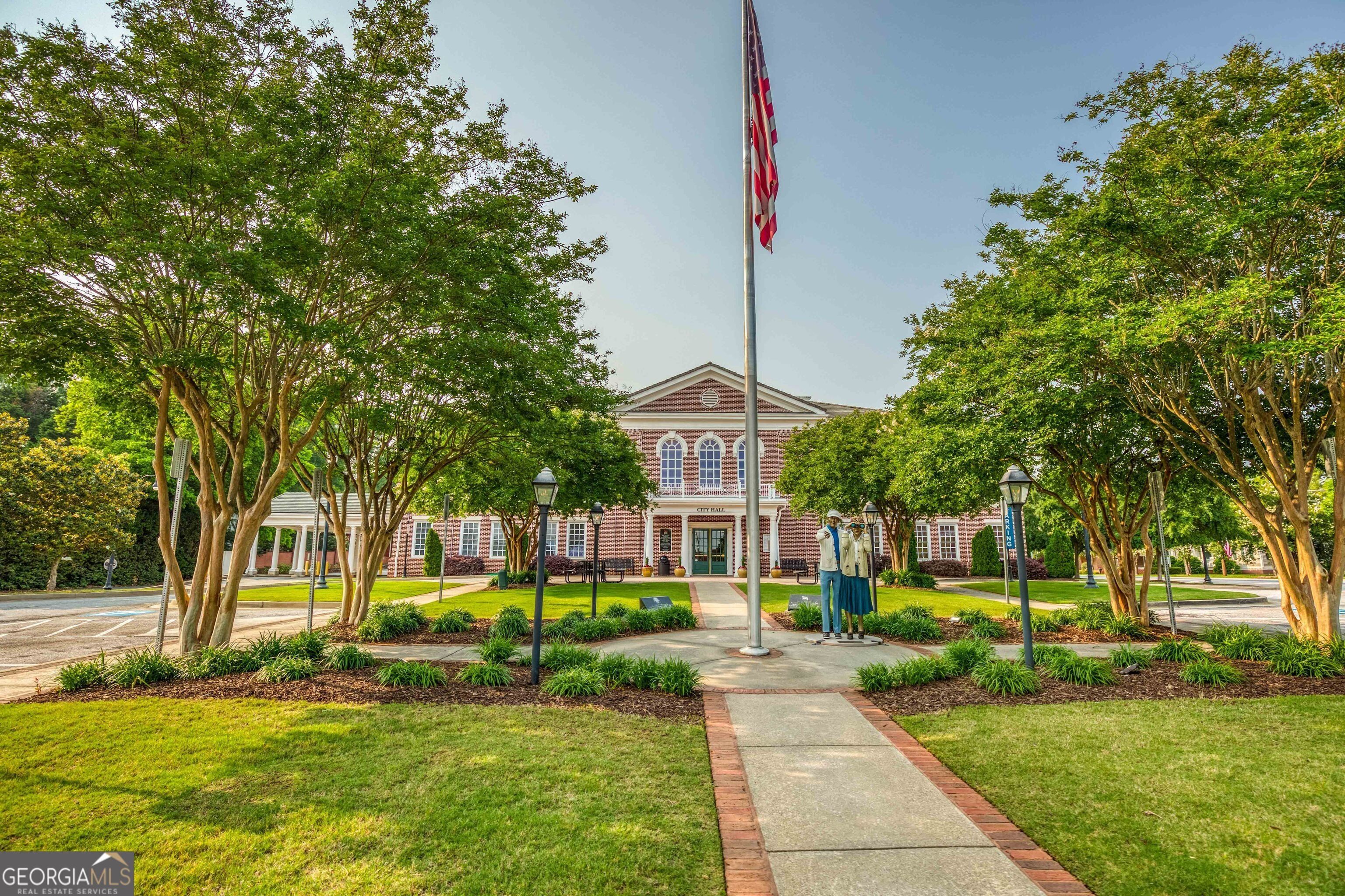 407 Wall Street. Monroe, GA 30655