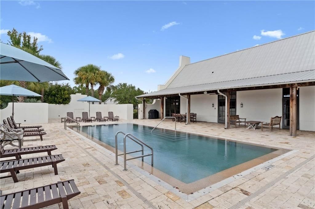 283 Bottlebrush Walk. Brunswick, GA 31525