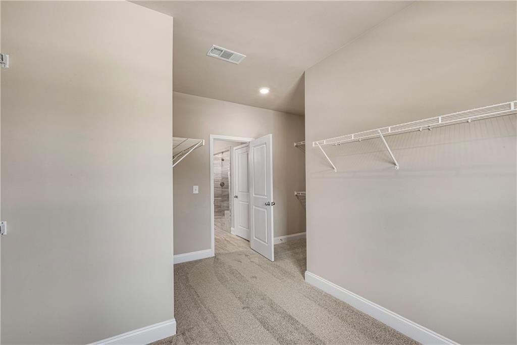237 Cherokee Rose Lane. Hoschton, GA 30548