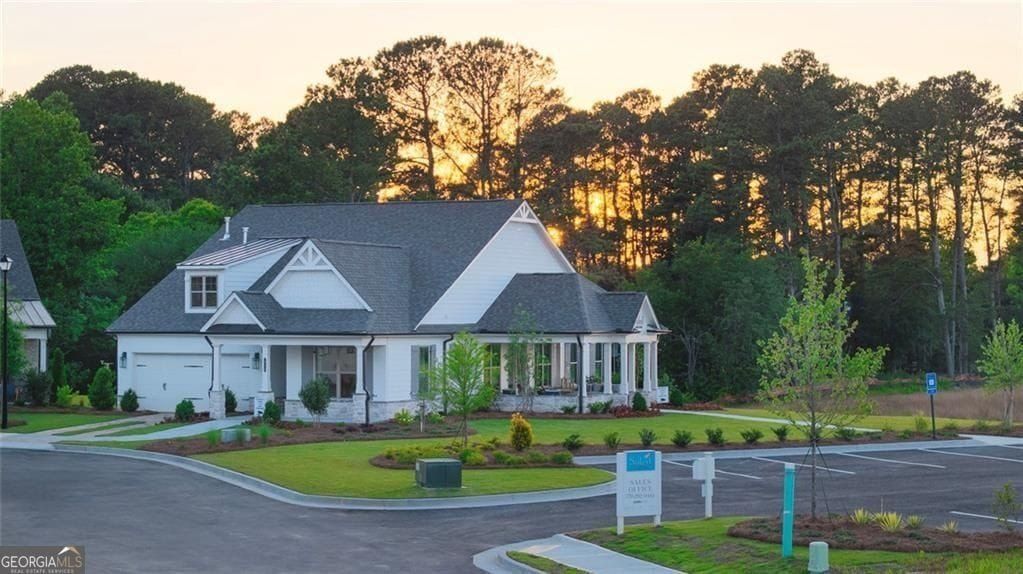 1905 Thormandy Way. Snellville, GA 30078