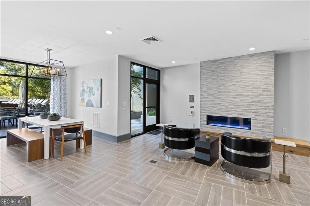 775 Juniper St Ne 309. Atlanta, GA 30308