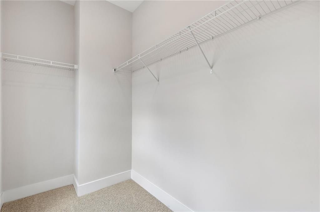 376 Summerville Lane. Athens, GA 30606