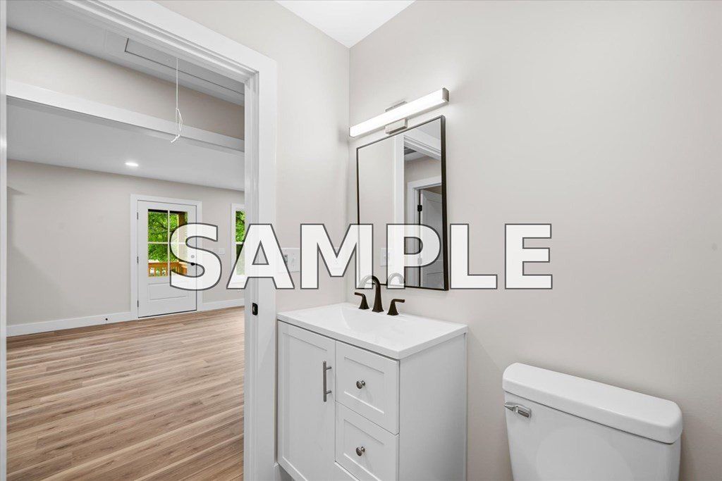643 Nw Crabapple Drive. Dalton, GA 30721