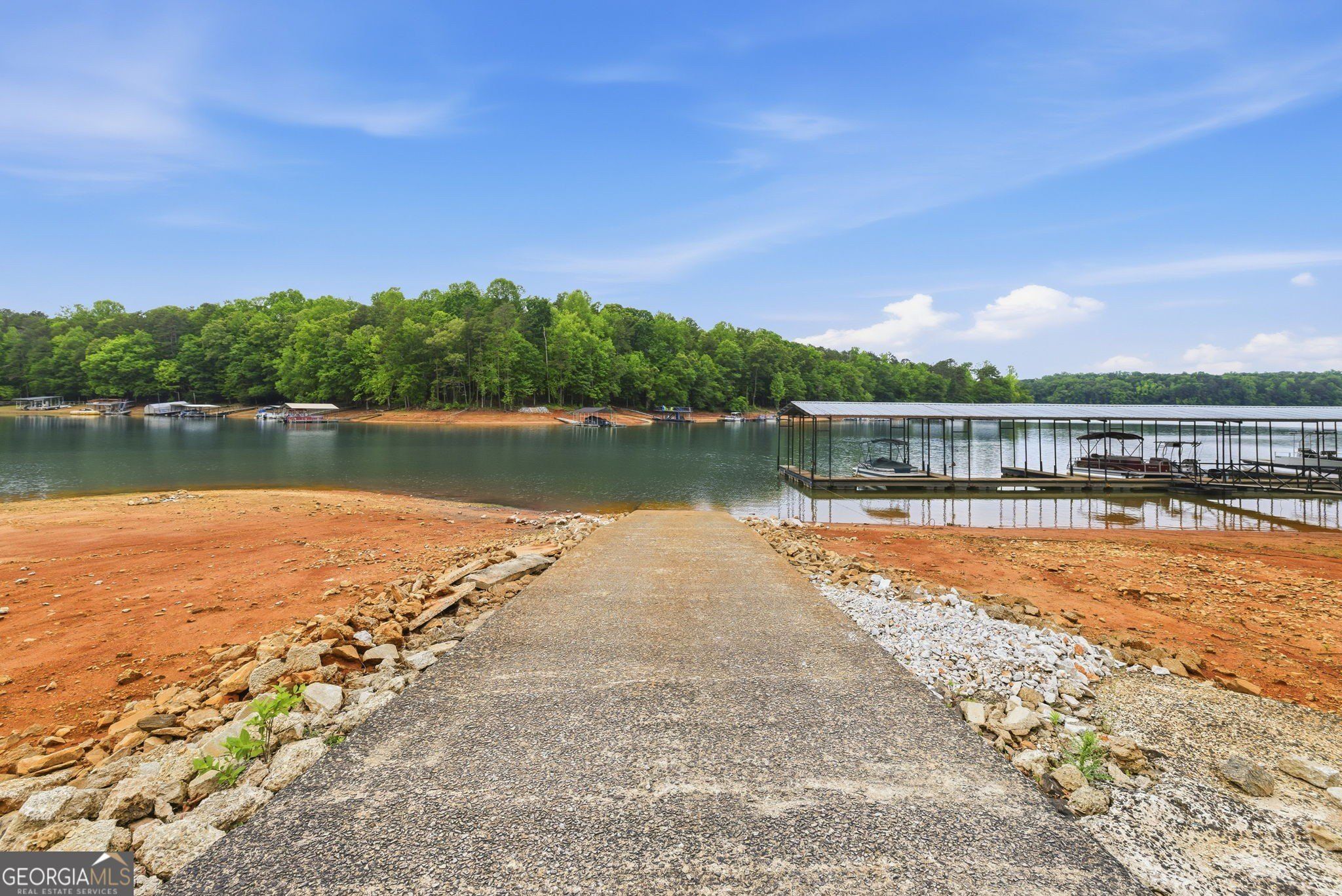 24 Sexton Lane. Lavonia, GA 30553