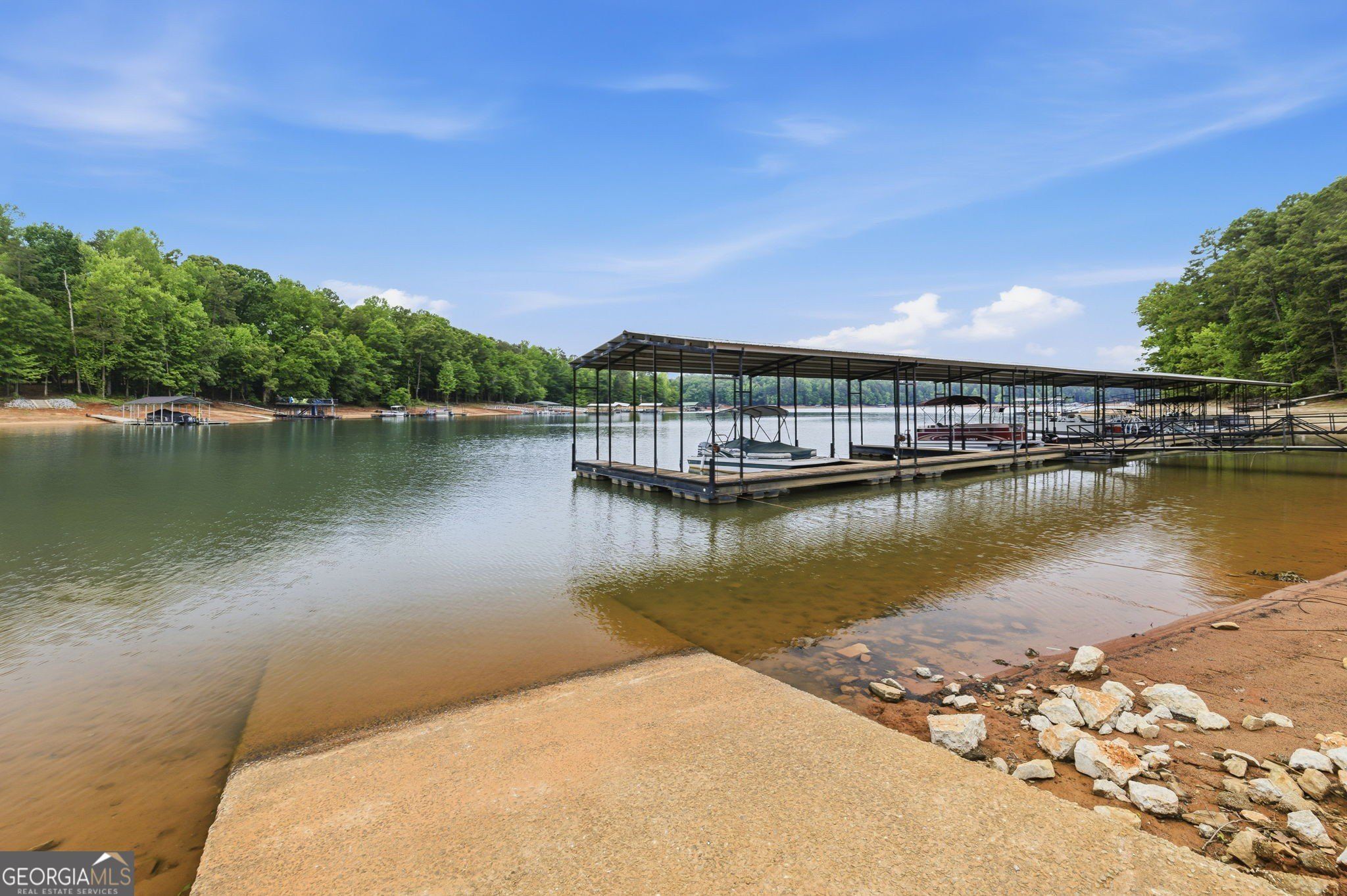 24 Sexton Lane. Lavonia, GA 30553
