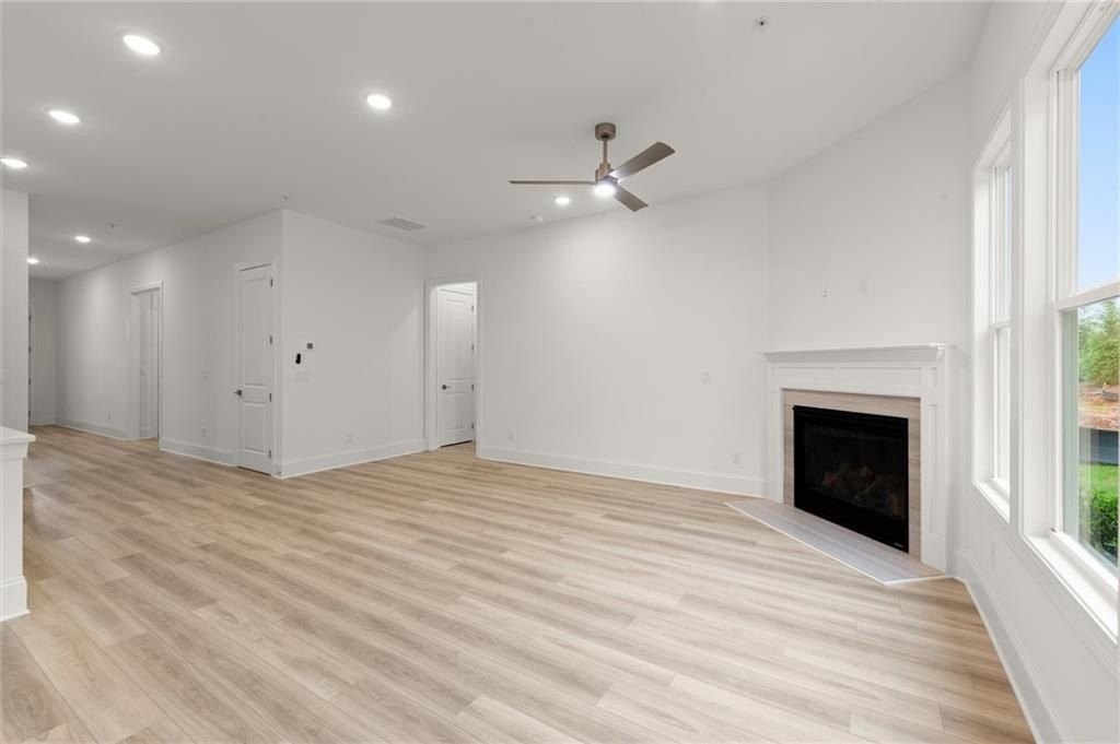 252 Vinca Circle Nw. Kennesaw, GA 30144