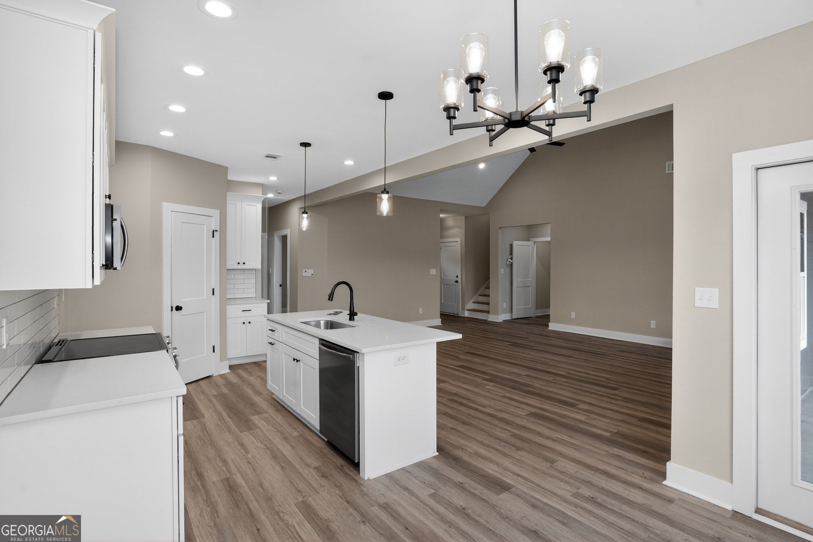 54 Melville Brown Road. Williamson, GA 30292