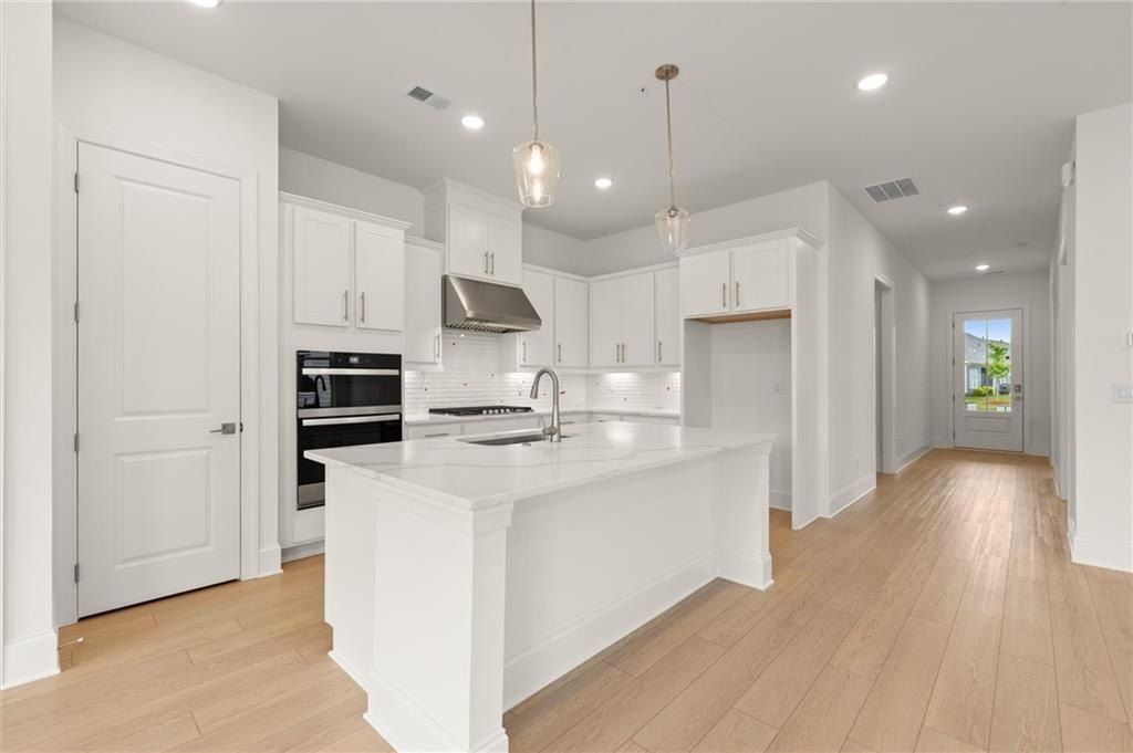 484 Fescue Court Nw. Kennesaw, GA 30144
