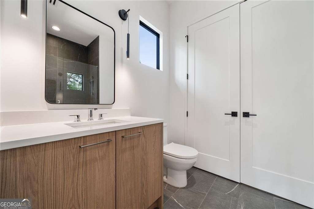3293 Lenox Place Ne. Atlanta, GA 30324