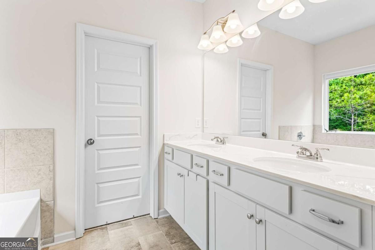442 Deven Dr. Dallas, GA 30132