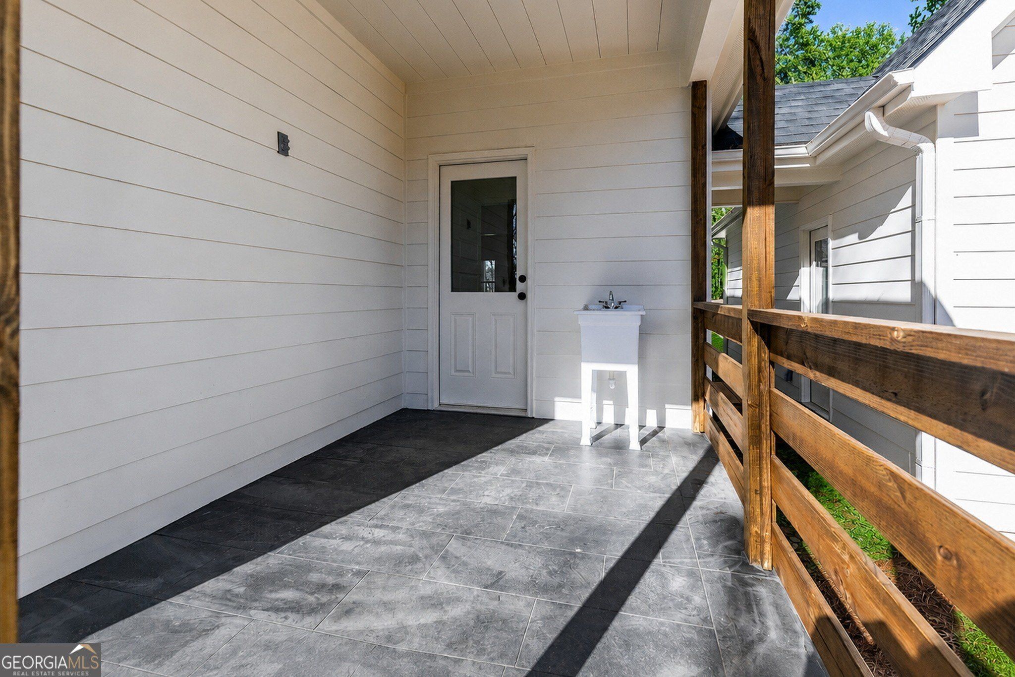 954 The Orchard Road. Clarkesville, GA 30523
