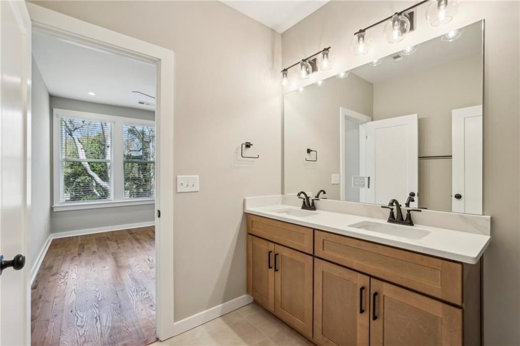 1095 Tucker Avenue. Atlanta, GA 30310