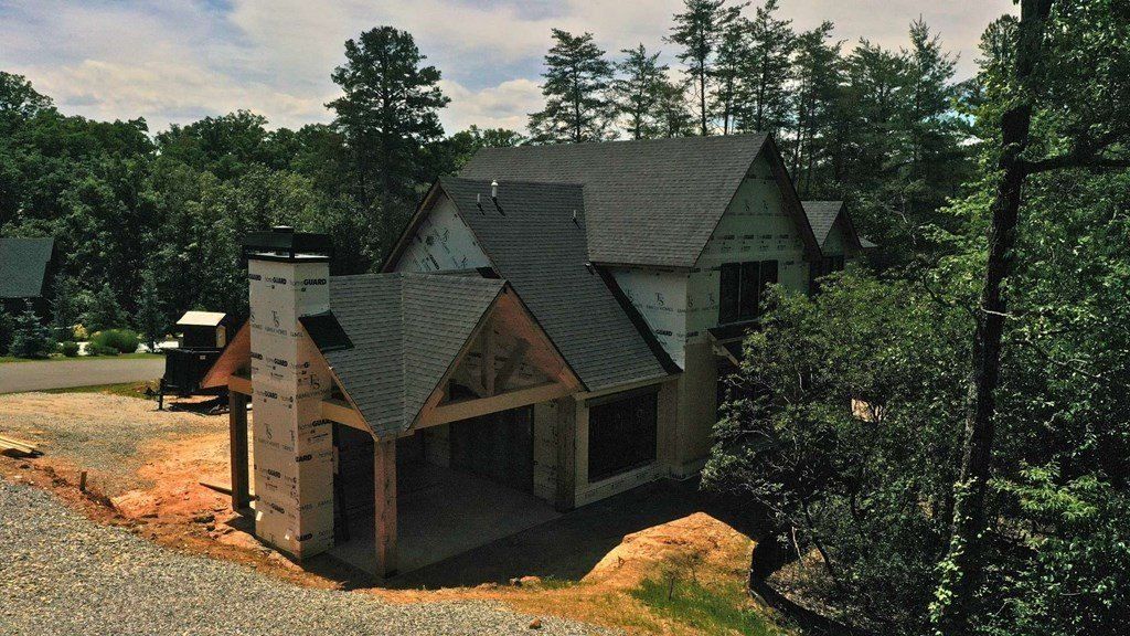 24 Hardwood Court. Mineral Bluff, GA 30559