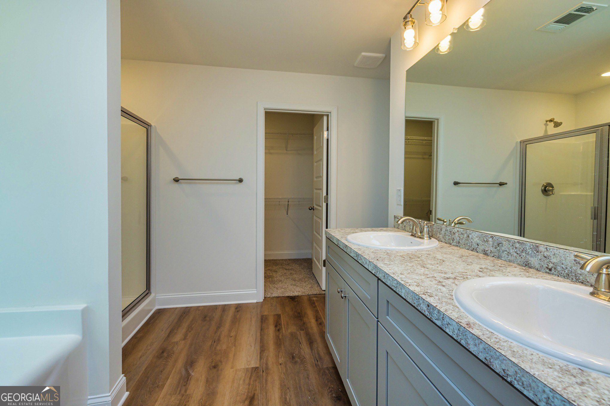 11 E Reynolds Street. Newnan, GA 30263