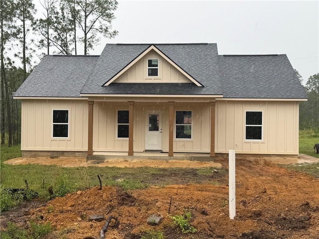 103 Pine Point Drive. Sylvester, GA 31791