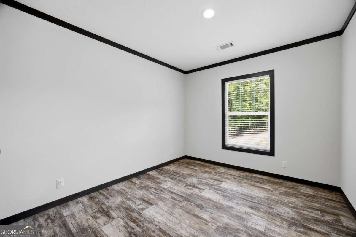 106 Thomas Drive. Eatonton, GA 31024