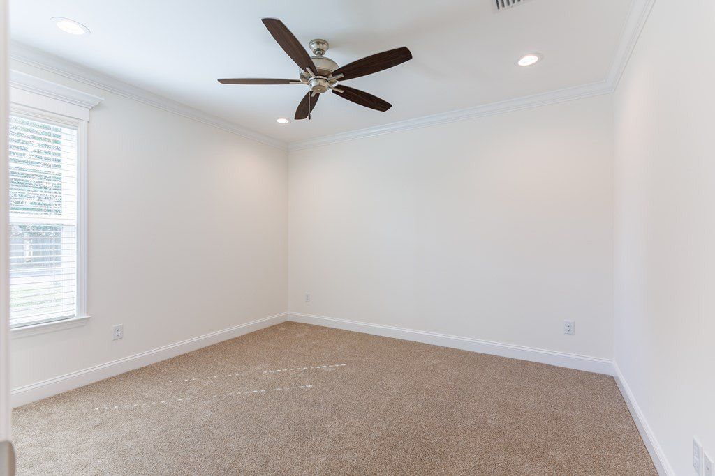 601 Katherine Lane. Hahira, GA 31632
