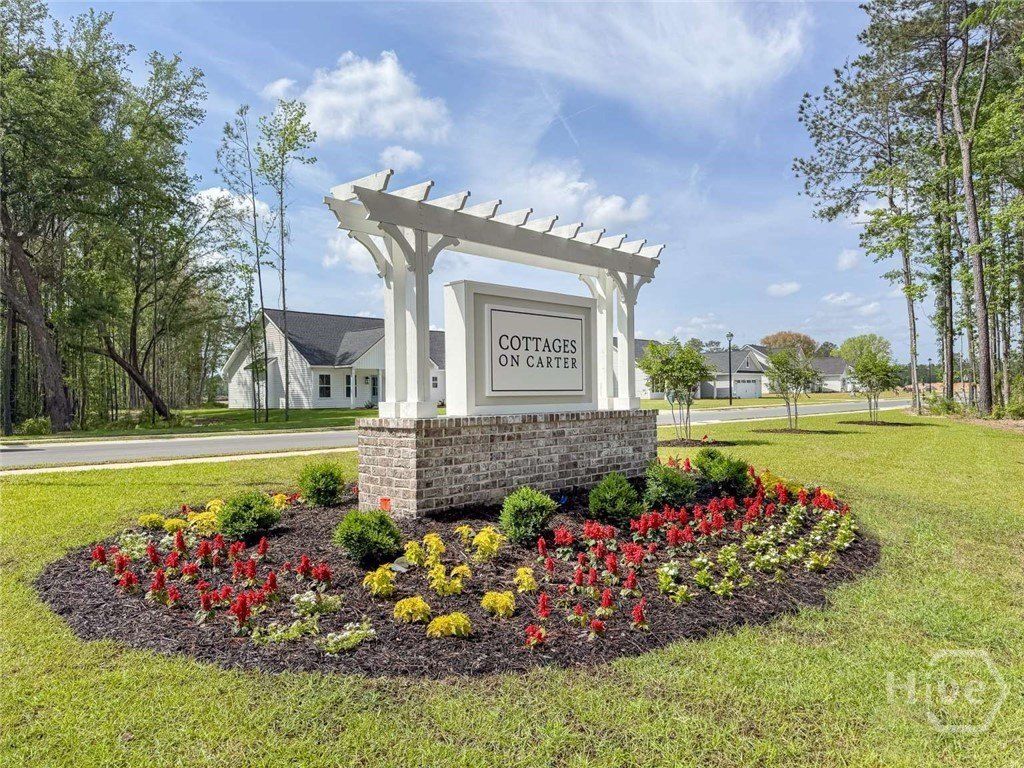 192 Cottage Loop. Midway, GA 31320