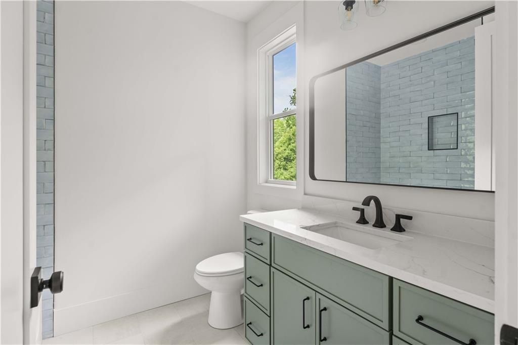 31 Walthall Street Se. Atlanta, GA 30316