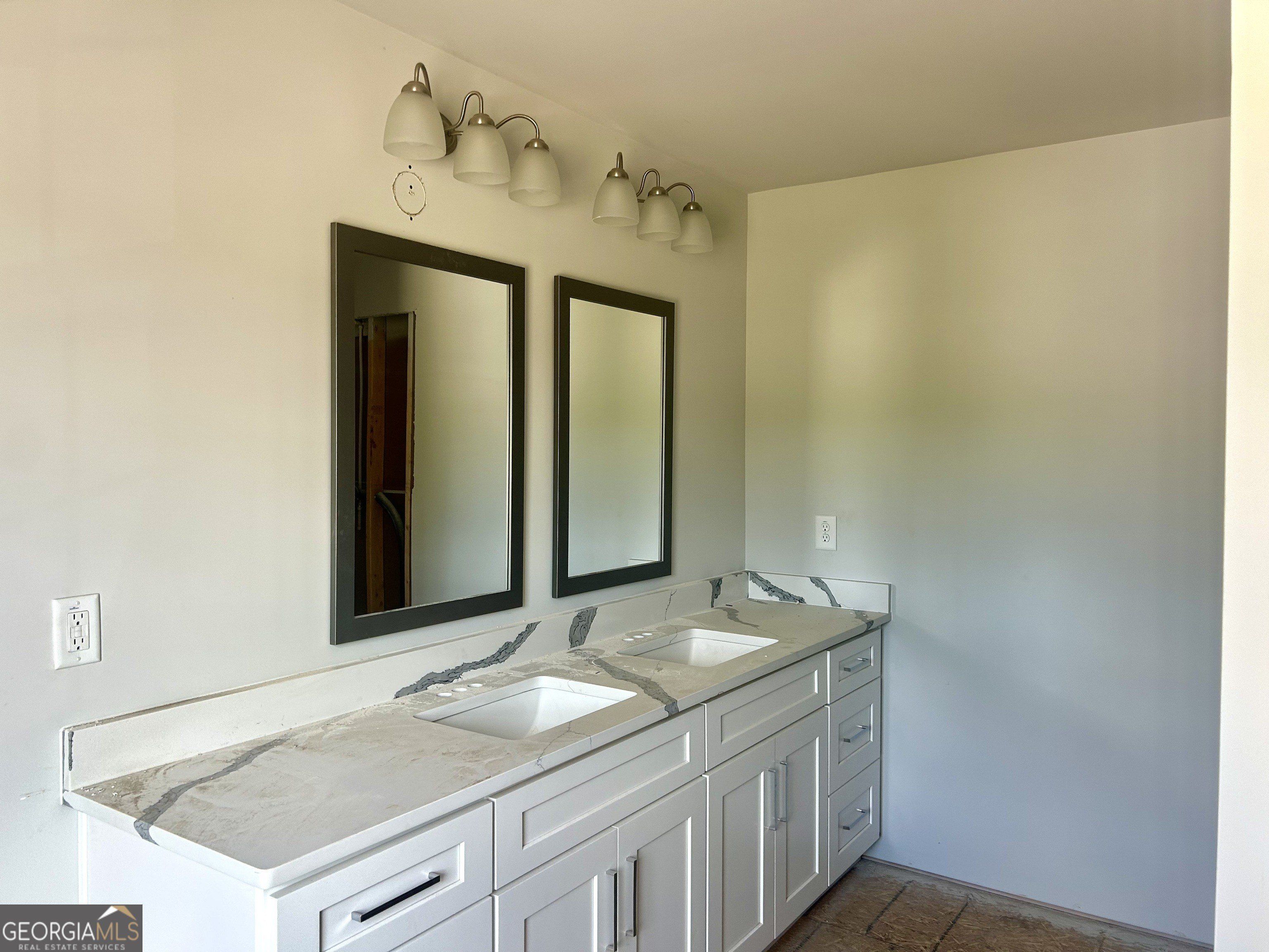 104 Duck Walk Way. Hogansville, GA 30230