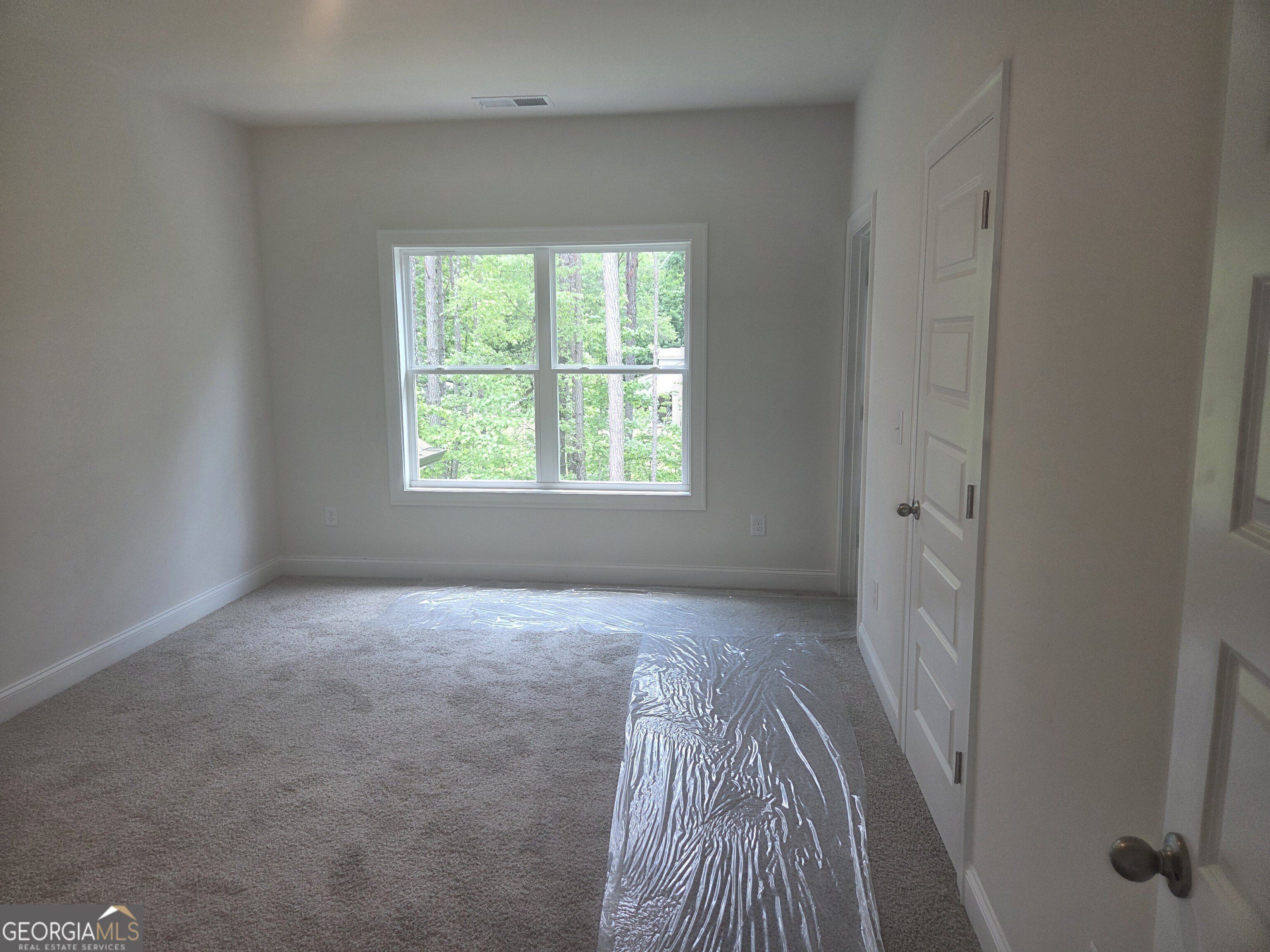 105 Southview Drive. Ellenwood, GA 30294