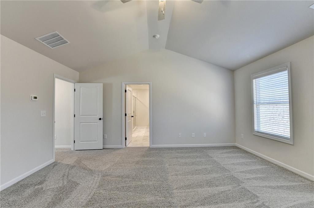 696 Rodeo Drive. Auburn, GA 30011