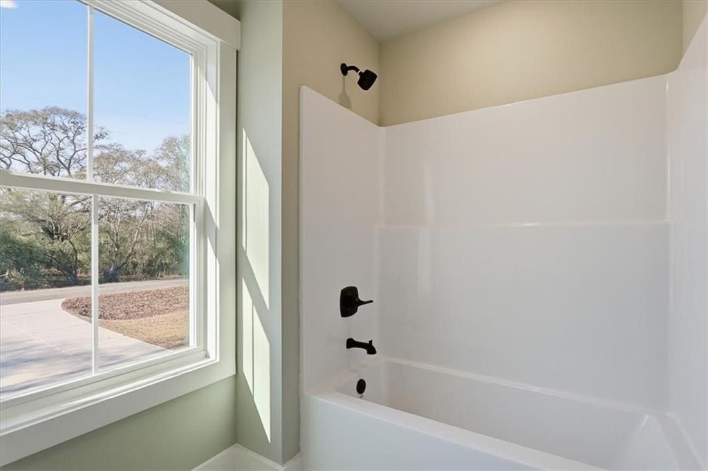 124 Maney Drive. Statham, GA 30666