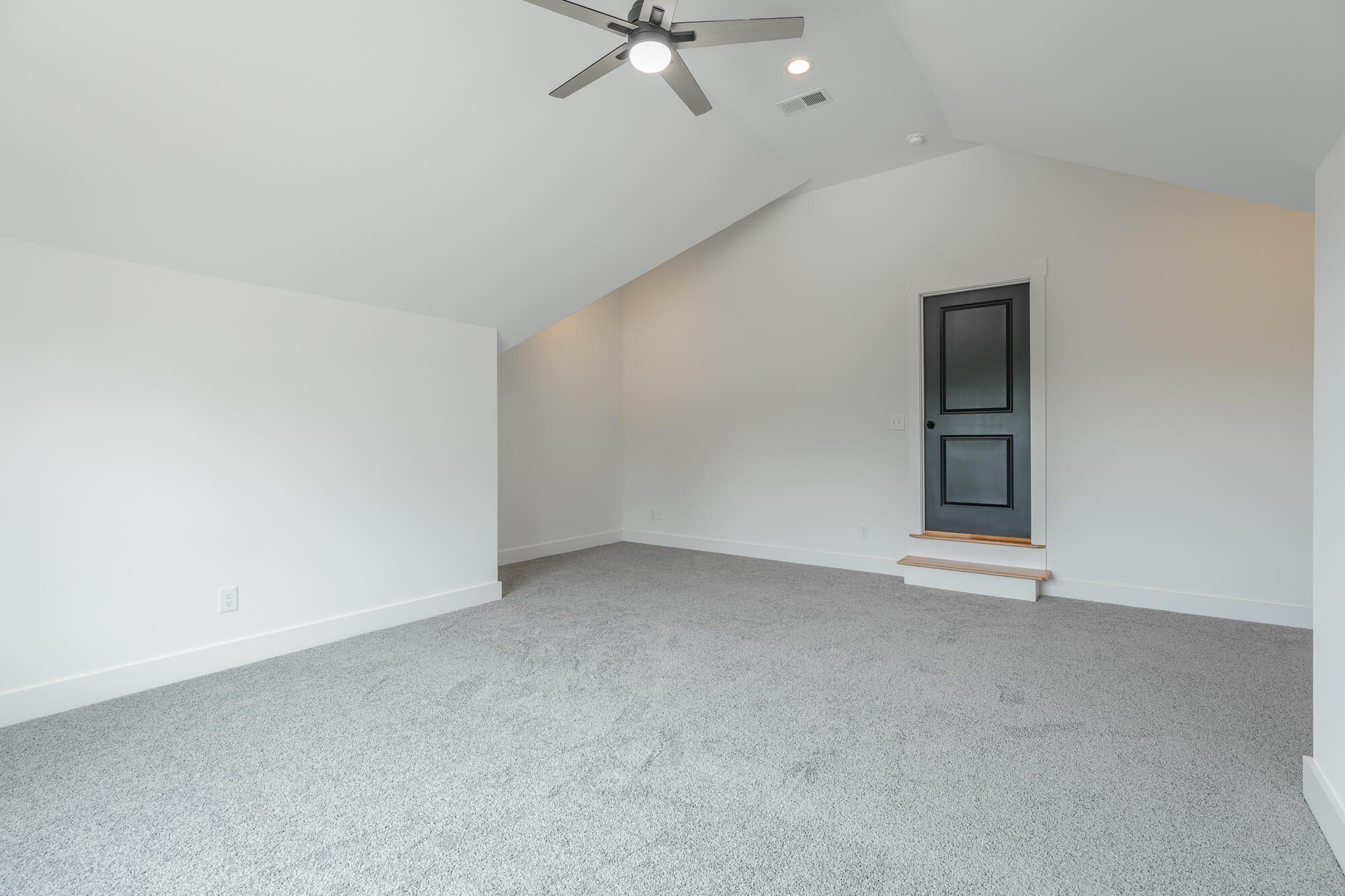270 Cascade Drive. Rossville, GA 30741