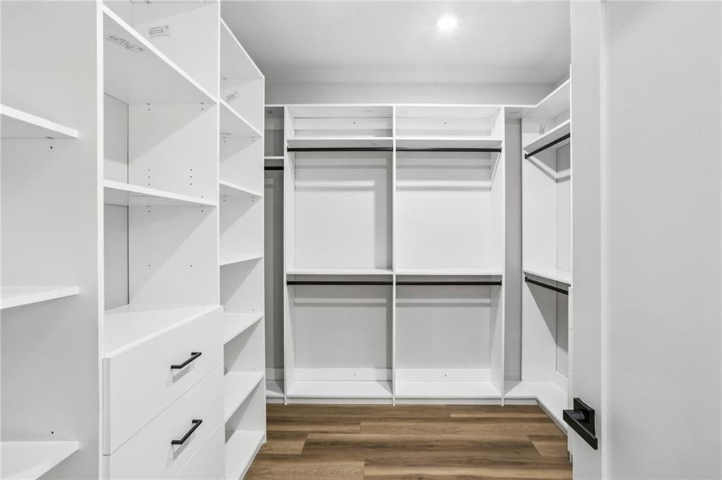 1318 Pine Avenue. Atlanta, GA 30344