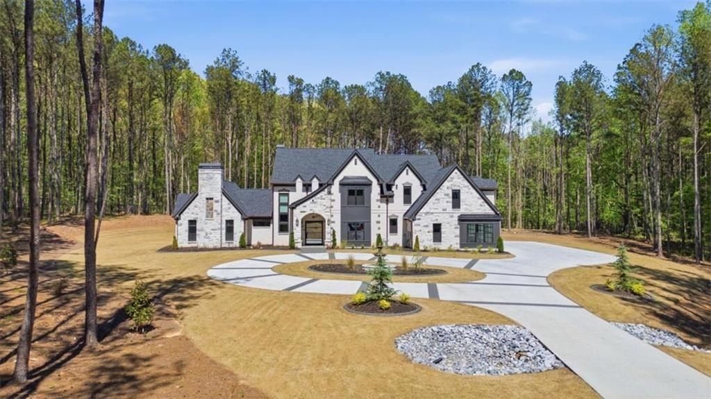 1315 Sandy Creek Road. Tyrone, GA 30290