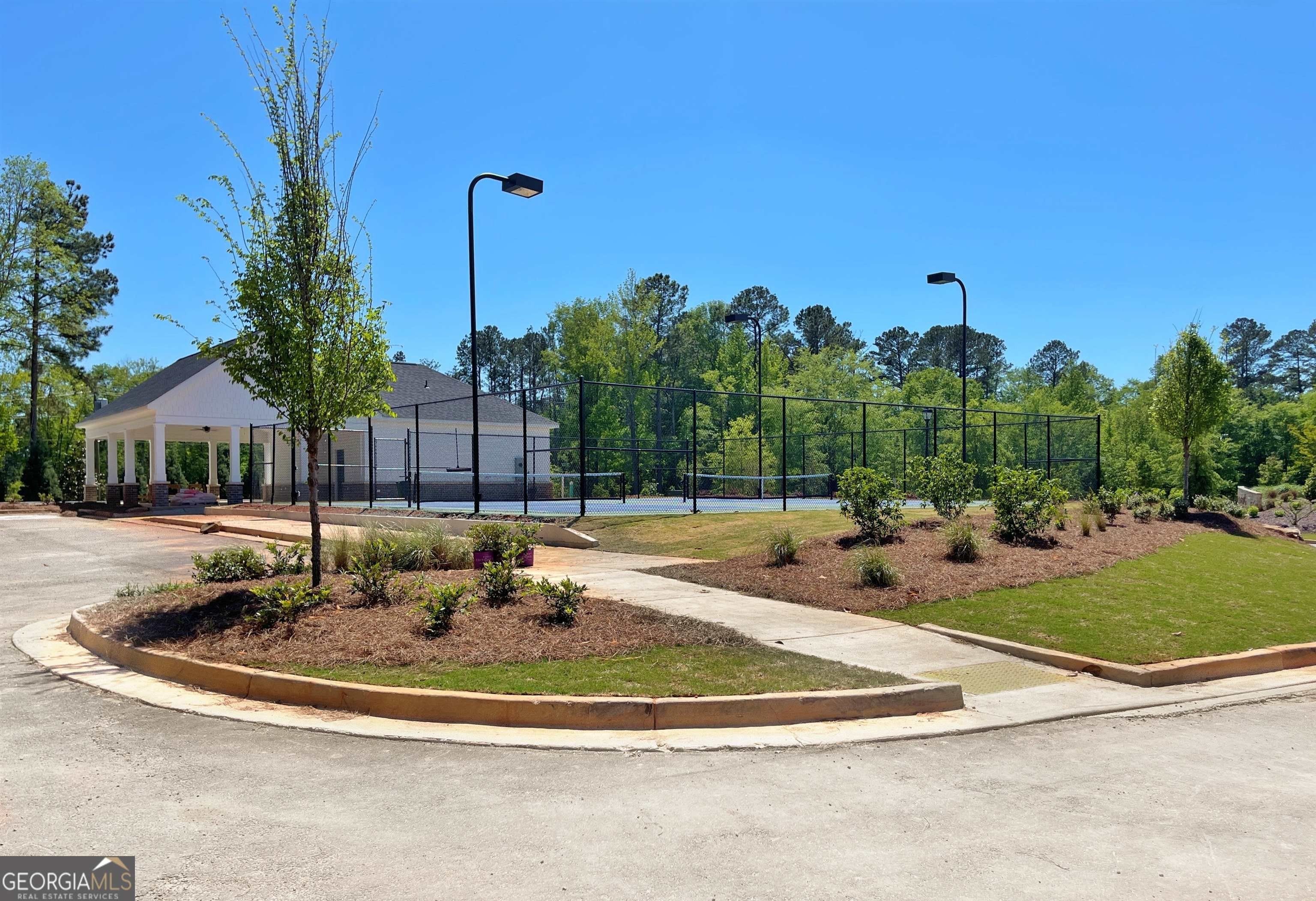 100 Loring Lane. Senoia, GA 30276