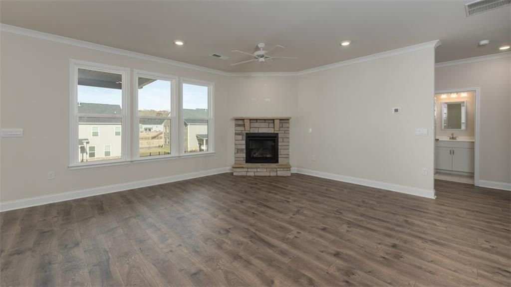 1616 Brookstone Crossing. Bogart, GA 30622