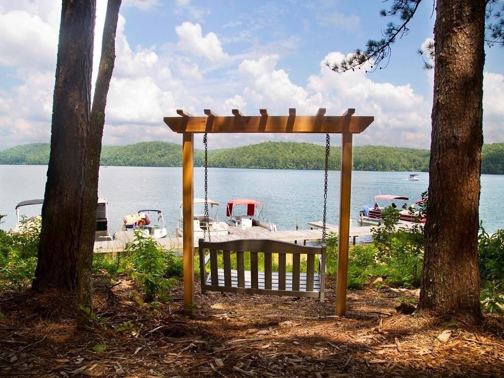 129 Morse Elm Loop. Waleska, GA 30183